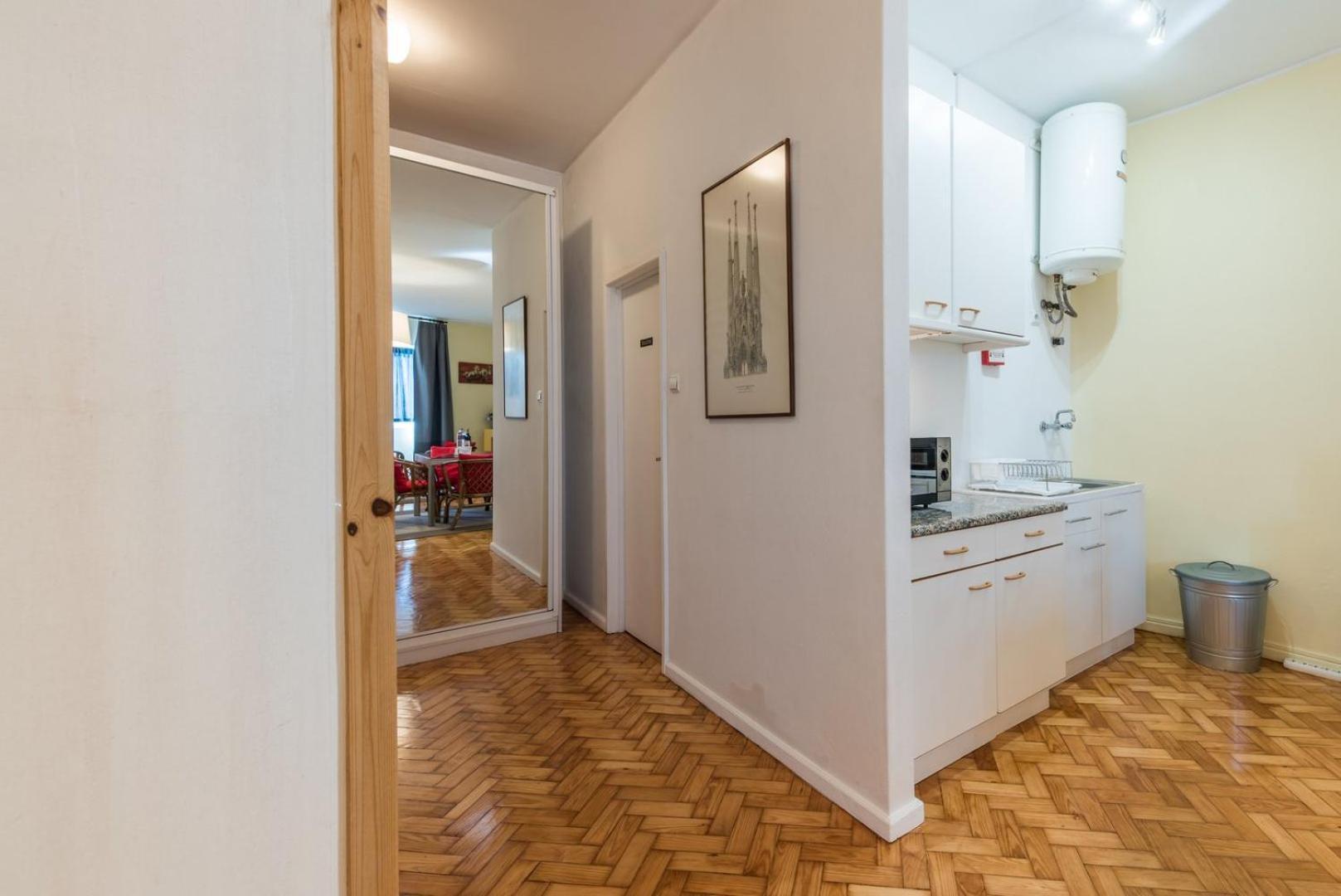 Guestready - Minimalistic Studio Downtown Porto Buitenkant foto