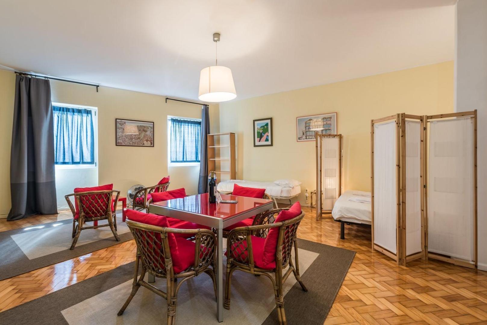 Guestready - Minimalistic Studio Downtown Porto Buitenkant foto
