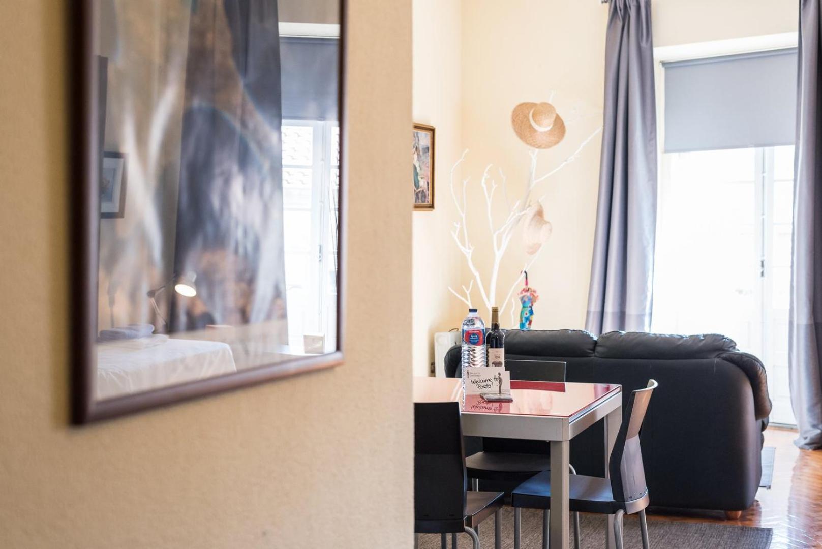 Guestready - Minimalistic Studio Downtown Porto Buitenkant foto