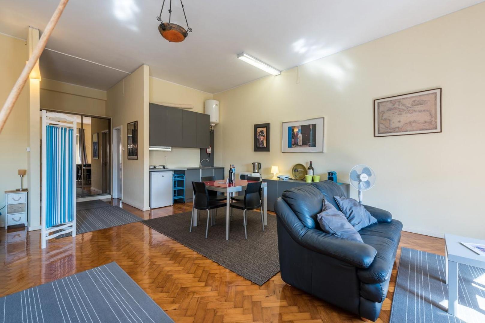 Guestready - Minimalistic Studio Downtown Porto Buitenkant foto